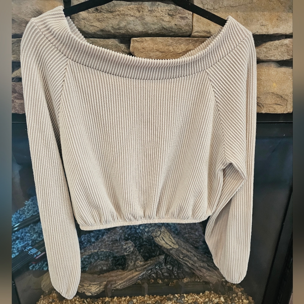 Vici Dolls - le lis- crop top - size large